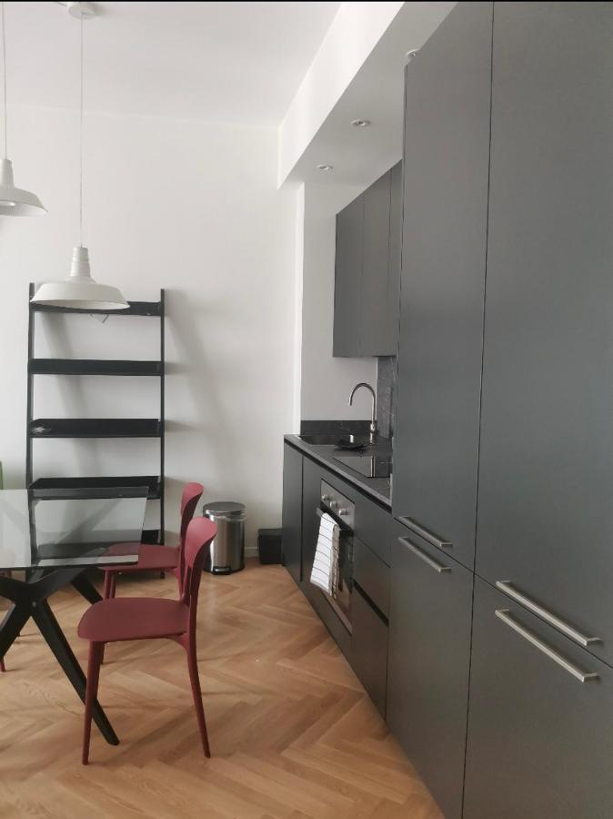 Milano: Incantevole Appartamento In Pieno Centro - Fancy Yellow Apartments Extérieur photo