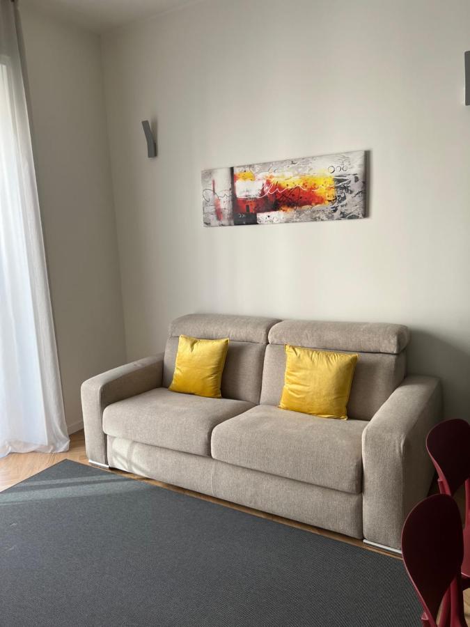 Milano: Incantevole Appartamento In Pieno Centro - Fancy Yellow Apartments Extérieur photo