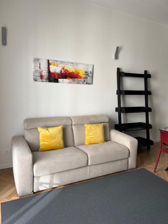 Milano: Incantevole Appartamento In Pieno Centro - Fancy Yellow Apartments Extérieur photo