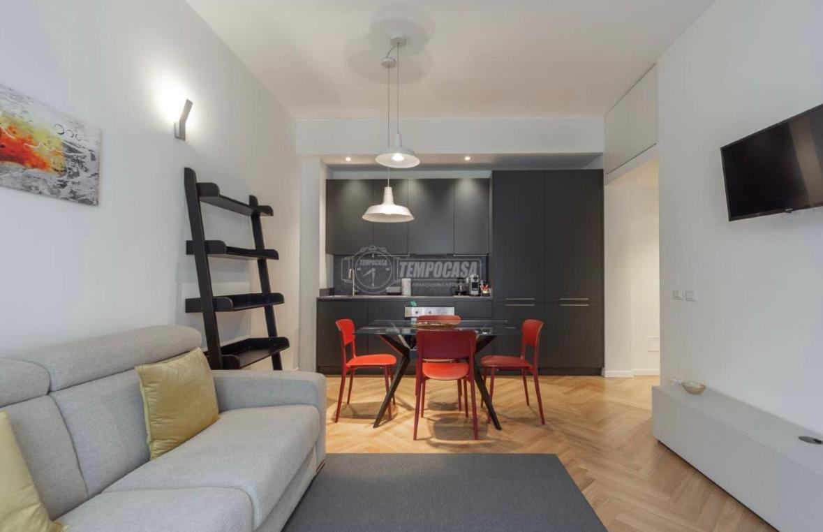 Milano: Incantevole Appartamento In Pieno Centro - Fancy Yellow Apartments Extérieur photo